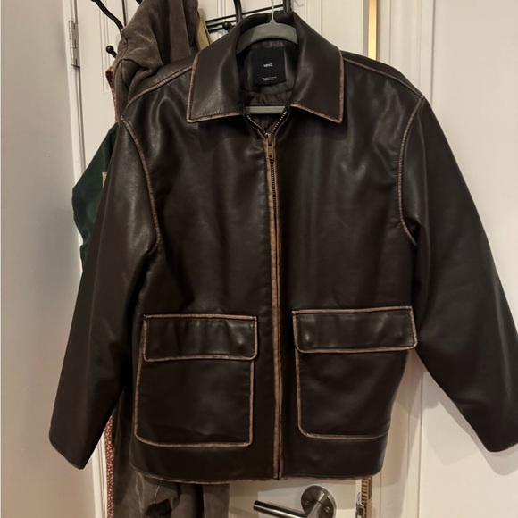 Chic Brown Leather Jacket - Picture 4 of 4